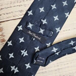 Paul‎ Frederick 100% Silk Hand Made Tie Blue Stars 3.75x66